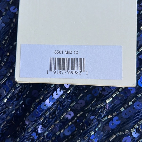 Mac Duggal 5501 NWT SEQUINED WRAP OVER BISHOP SLEEVE GOWN - Picture 12 of 12